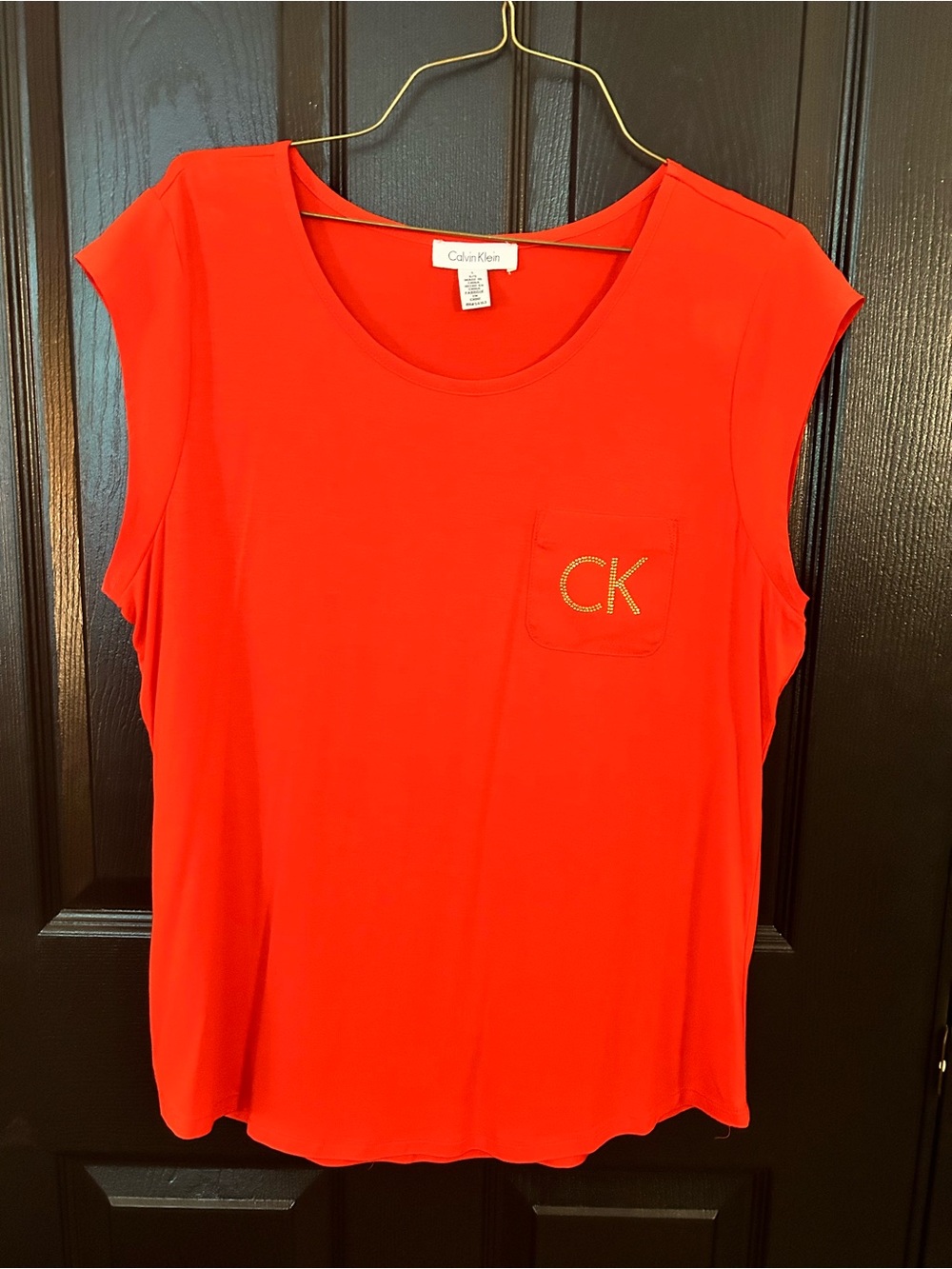 Calvin Klein Women’s Bright Red Short Sleeve Pocket Tee